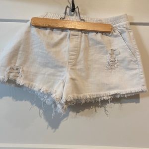 Aerie medium white denim elastic waist distressed shorts with adorable lace